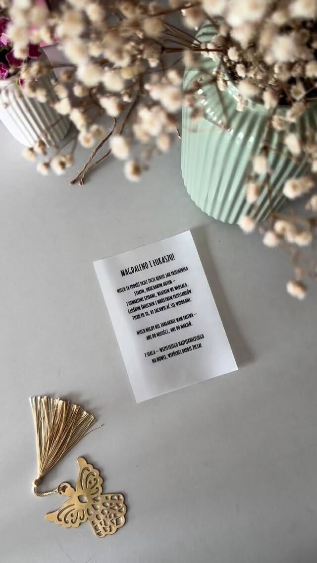 Instagram post from moni_greeting_cards. This post is in position 5.